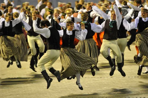 Latvian4