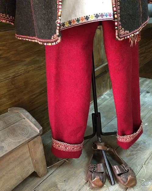men’s clothes from Hutsul region of Ukraine early 20th century