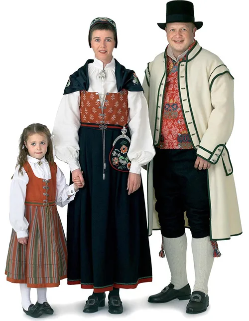 Bunad – beautiful national outfit of Norway