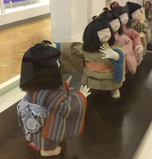 Japanese dolls wearing traditional clothing