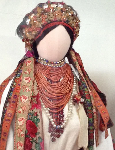 Ukrainian vintage necklaces. Beaded necklace could protect from evil eye or determine health issues