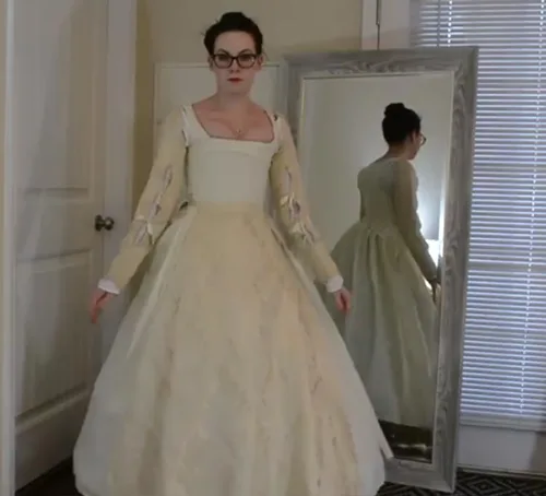 Tudor French Gown4