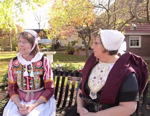 Dutch costume1