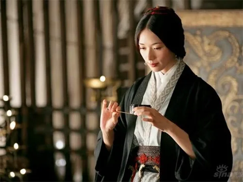 Chinese traditional clothing