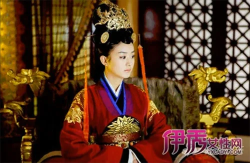 Chinese traditional clothing