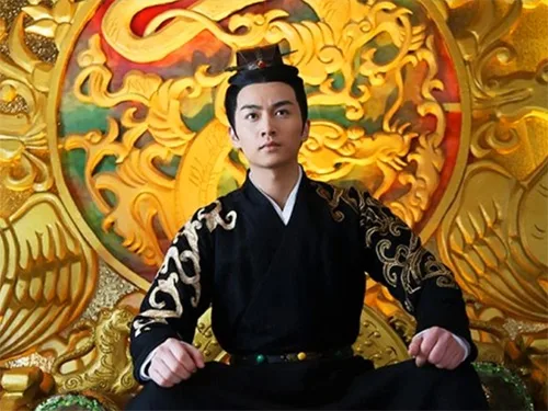 Chinese traditional clothing