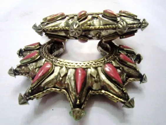 Gokhru