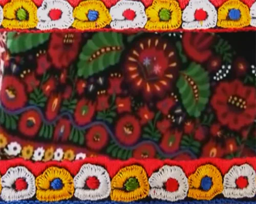 Matyó embroidery15
