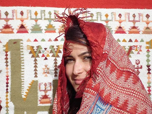 Vintage female outfits of Tunisia