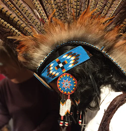 Peruvian war bonnet2