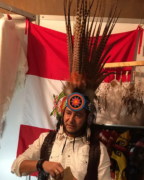 Peruvian war bonnet4