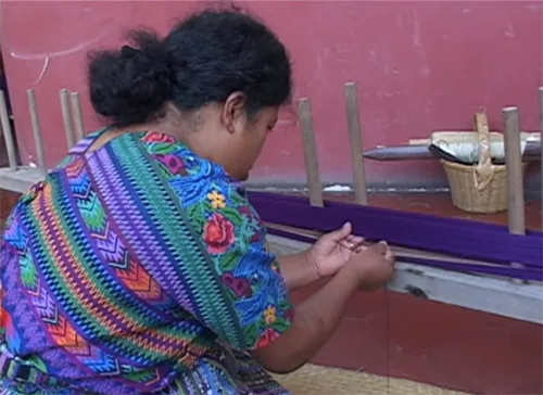 Huipil weaving4
