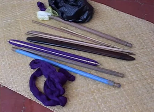 Huipil weaving5