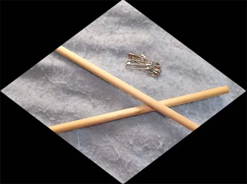 Traditional braiding of Native American Indians. How to weave without a loom