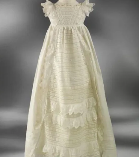 Children’s outfits from the Victoria and Albert Museum, the 17th – the first half of the 20th century
