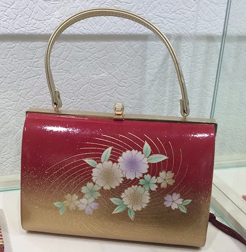 Modern Japanese folk accessories