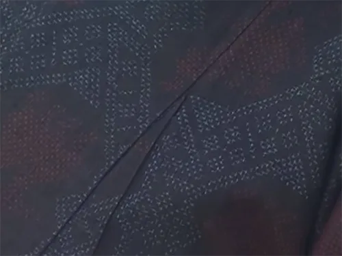 Yuki-tsumugi weaving technique. How to make Japanese hand-woven silk fabric