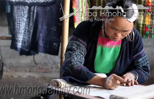 Hmong clothing4