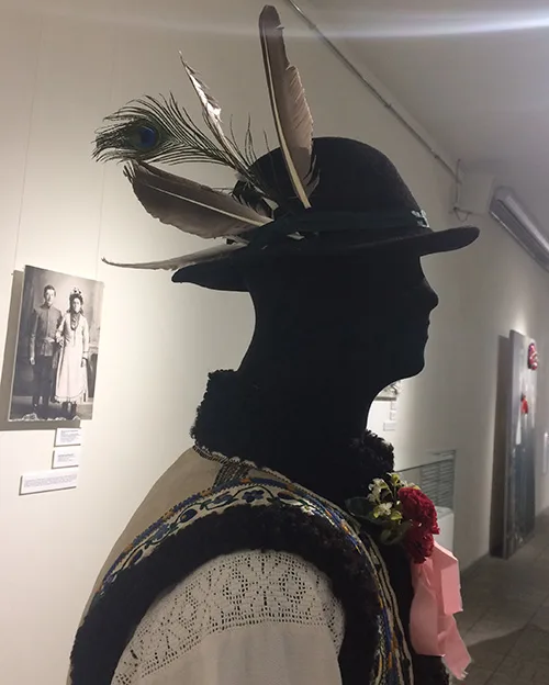 Groom’s wedding attire from Chernivtsi region of Ukraine first half of the 20th century