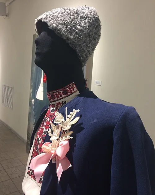 Groom’s wedding attire from Poltava region of Ukraine early 20th century