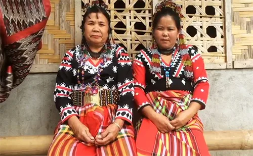 Tboli craftswomen