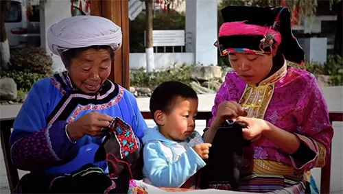 Tibetan embroidery1