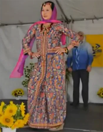 Filipino folk Muslim attire