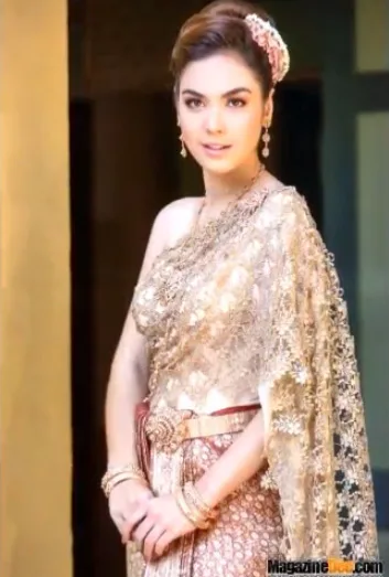 Chut Thai Chakkri Dress