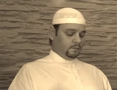 How to wear gutrah – traditional Middle Eastern men’s headscarf