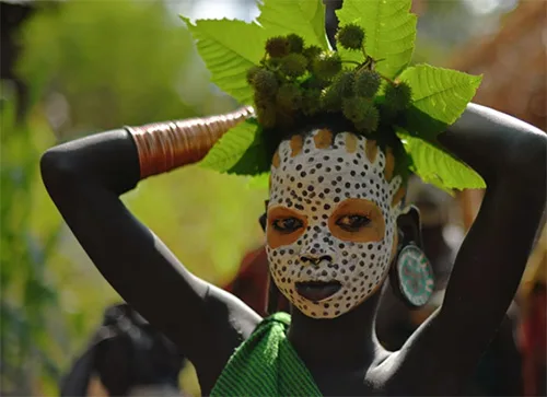 Folk African costumes in Black Panther movie