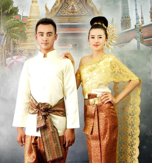 Top-10 most charming folk dresses from around the world