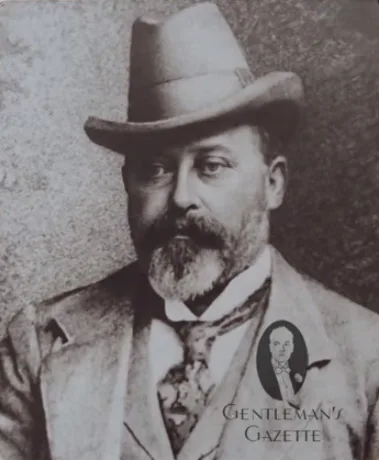 Stage costumes in TV crime series The Alienist