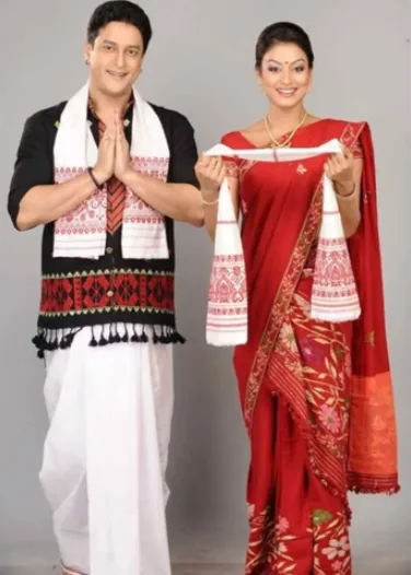 National clothing worldwide. Beautiful folk costumes from various corners of the Earth