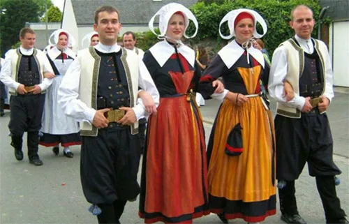 National clothing12