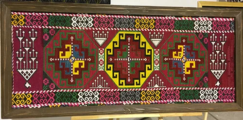 Traditional embroidery patterns in Tajikistan (photos)