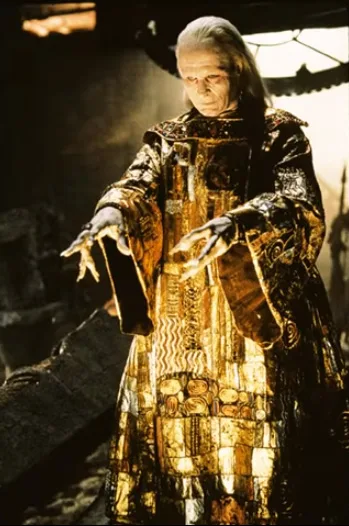 Stage costumes in Bram Stoker's Dracula movie