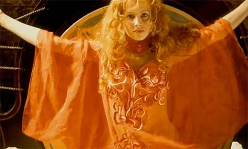 Stage costumes in Bram Stoker's Dracula movie
