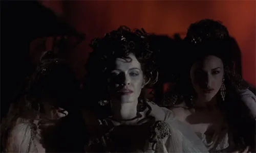Stage costumes in Bram Stoker's Dracula movie