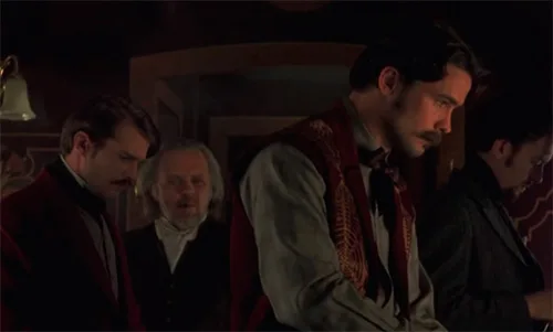 Stage costumes in Bram Stoker's Dracula movie
