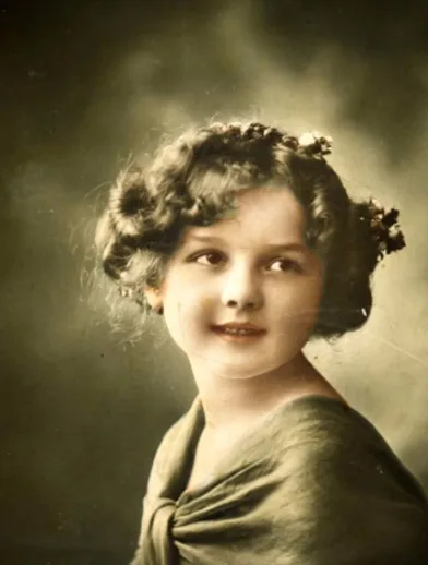 Colorized photos of adorable Edwardian-era girls