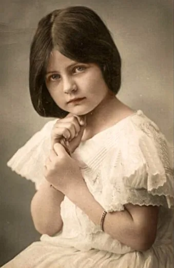 Colorized photos of adorable Edwardian-era girls