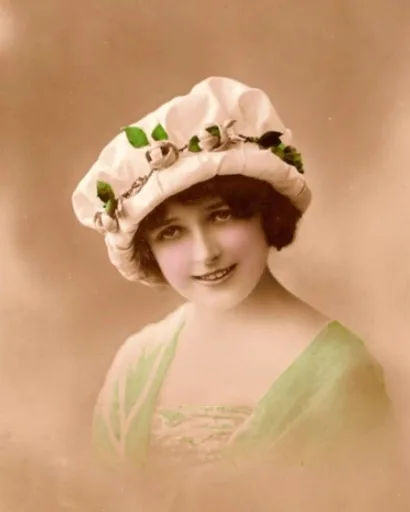Colorized photos of adorable Edwardian-era girls