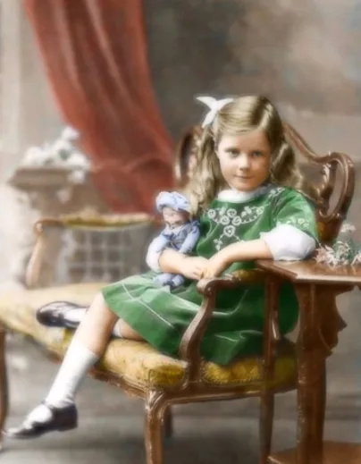 Colorized photos of adorable Edwardian-era girls