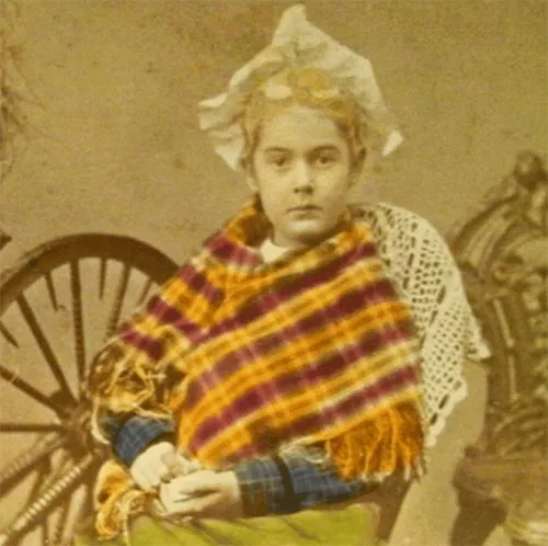 Colorized photos of adorable Edwardian-era girls