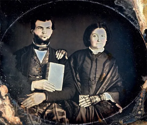 Vintage photos of wealthy Victorian couples in authentic clothing and jewelry