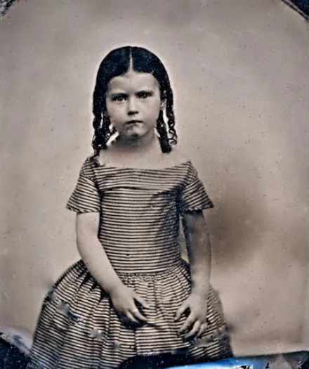 Old photos of children from mid-19th century