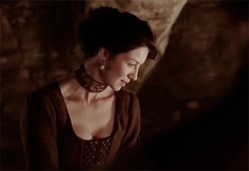 Stage costumes of Claire Fraser in Outlander series