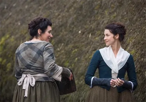Stage costumes of Claire Fraser in Outlander series