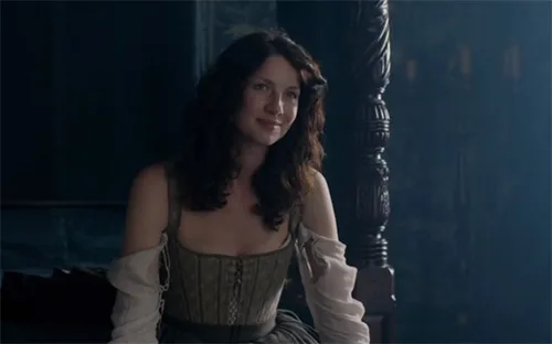 Stage costumes of Claire Fraser in Outlander series