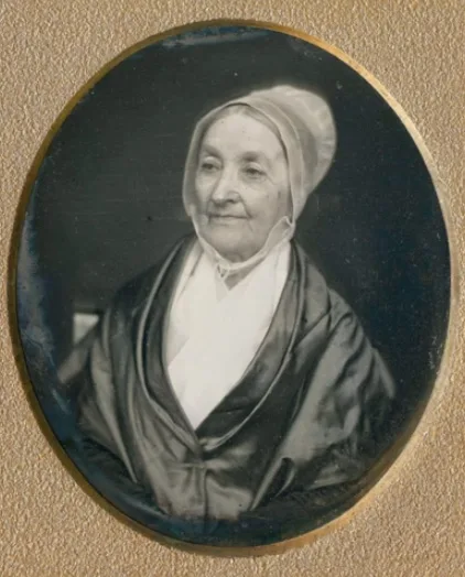 Old photos of adorable European elderly women born in 1700s